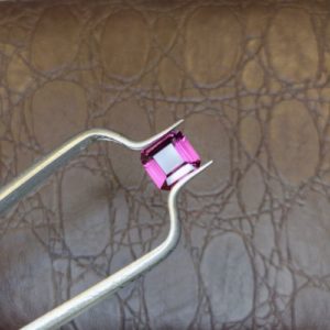 Garnet Len Nhan 26.jpg