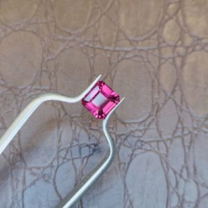 Garnet Len Nhan 36.jpg