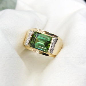 Nhan Peridot 2 2.jpg