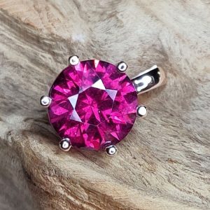 Mặt Dây Chuyền đính đá Garnet (2)