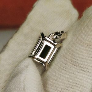 175d1f23 Ec08 4356 814c 2bb5fff90520