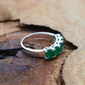 Nhẫn Nữ Vàng Trắng 14k Đá Ngọc Lục Bảo (3)