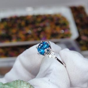 Nhẫn Nữ đá Topaz (5)