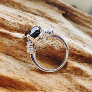 Z3593150282369 60eed5edb756089e9d683544e22207f8