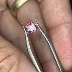 Spinel Hồng Oval 0,9ct (3)