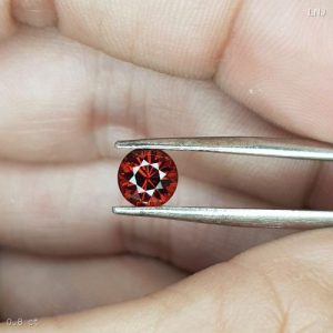 Spinel cam đỏ thiên nhiên 0.8ct – SA74959